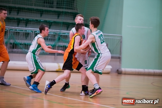 Zdjęcie w galerii na portalu naszraciborz.pl: Wyrównane spotkanie juniorów Ofensywy wiadomości z regionu