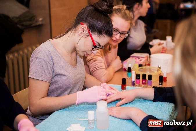 Zdjęcie w galerii na portalu naszraciborz.pl: Zajęcia integracyjne w Ośrodku dla Niesłyszących  wiadomości z regionu