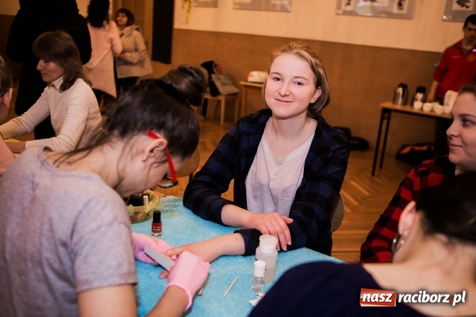 Zdjęcie w galerii na portalu naszraciborz.pl: Zajęcia integracyjne w Ośrodku dla Niesłyszących  wiadomości z regionu