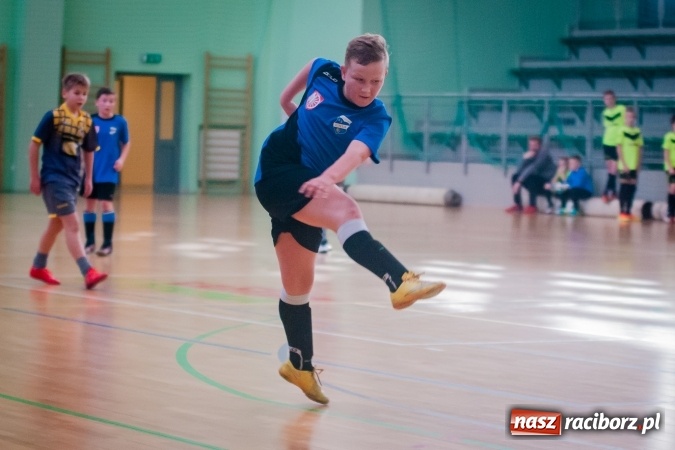 Zdjęcie w galerii na portalu naszraciborz.pl: Zimowa Liga Halowa. Unia Racibórz zdominowała Ligę Mistrzów. Naprzód Rydułtowy wygrał Ligę Europy wiadomości z regionu