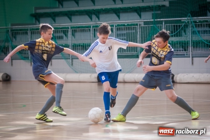 Zdjęcie w galerii na portalu naszraciborz.pl: Zimowa Liga Halowa. Unia Racibórz zdominowała Ligę Mistrzów. Naprzód Rydułtowy wygrał Ligę Europy wiadomości z regionu