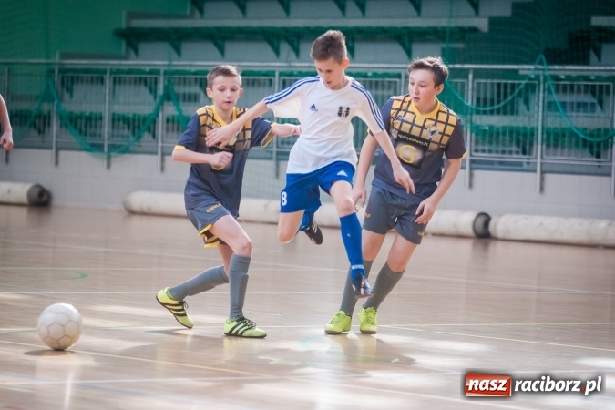 Zdjęcie w galerii na portalu naszraciborz.pl: Zimowa Liga Halowa. Unia Racibórz zdominowała Ligę Mistrzów. Naprzód Rydułtowy wygrał Ligę Europy wiadomości z regionu
