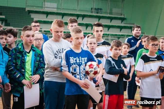 Zdjęcie w galerii na portalu naszraciborz.pl: Zimowa Liga Halowa. Unia Racibórz zdominowała Ligę Mistrzów. Naprzód Rydułtowy wygrał Ligę Europy wiadomości z regionu