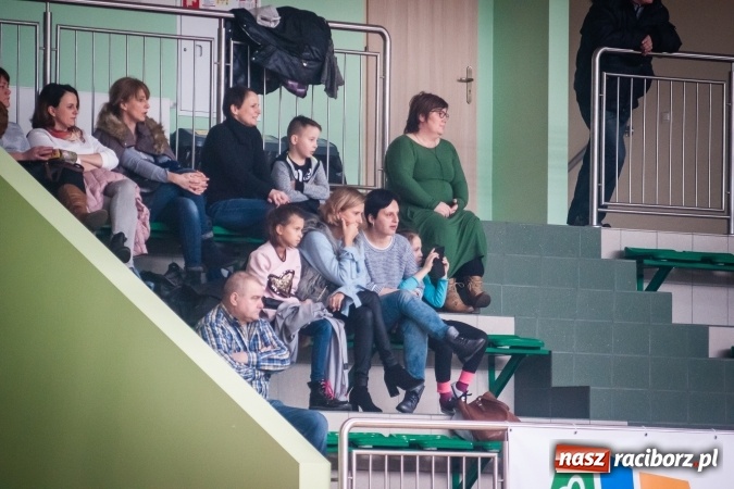 Zdjęcie w galerii na portalu naszraciborz.pl: Zimowa Liga Halowa. Unia Racibórz zdominowała Ligę Mistrzów. Naprzód Rydułtowy wygrał Ligę Europy wiadomości z regionu