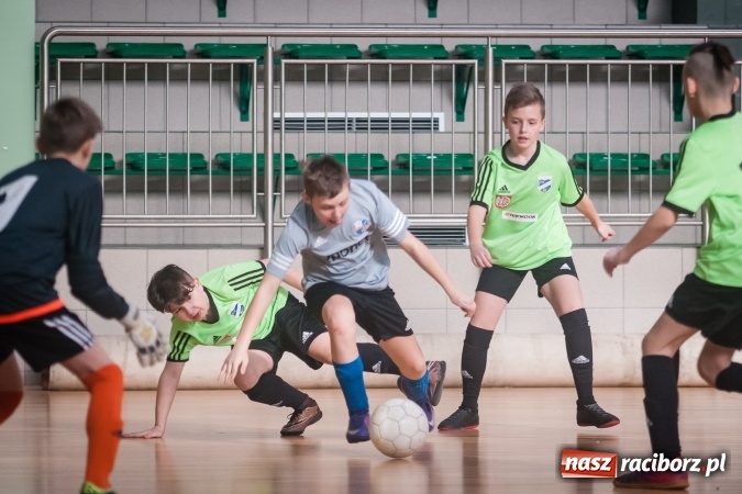 Zdjęcie w galerii na portalu naszraciborz.pl: Zimowa Liga Halowa. Unia Racibórz zdominowała Ligę Mistrzów. Naprzód Rydułtowy wygrał Ligę Europy wiadomości z regionu