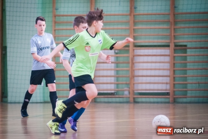 Zdjęcie w galerii na portalu naszraciborz.pl: Zimowa Liga Halowa. Unia Racibórz zdominowała Ligę Mistrzów. Naprzód Rydułtowy wygrał Ligę Europy wiadomości z regionu