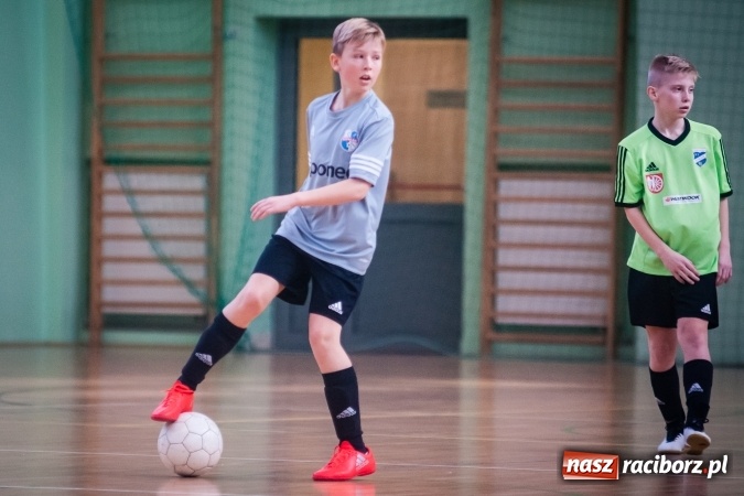 Zdjęcie w galerii na portalu naszraciborz.pl: Zimowa Liga Halowa. Unia Racibórz zdominowała Ligę Mistrzów. Naprzód Rydułtowy wygrał Ligę Europy wiadomości z regionu