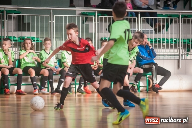 Zdjęcie w galerii na portalu naszraciborz.pl: Zimowa Liga Halowa. Unia Racibórz zdominowała Ligę Mistrzów. Naprzód Rydułtowy wygrał Ligę Europy wiadomości z regionu