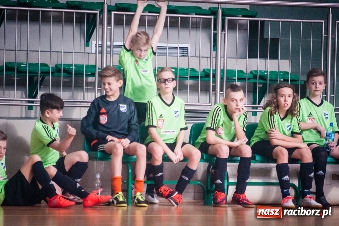 Zdjęcie w galerii na portalu naszraciborz.pl: Zimowa Liga Halowa. Unia Racibórz zdominowała Ligę Mistrzów. Naprzód Rydułtowy wygrał Ligę Europy wiadomości z regionu