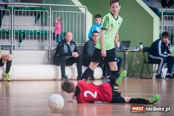 Zdjęcie w galerii na portalu naszraciborz.pl: Zimowa Liga Halowa. Unia Racibórz zdominowała Ligę Mistrzów. Naprzód Rydułtowy wygrał Ligę Europy wiadomości z regionu