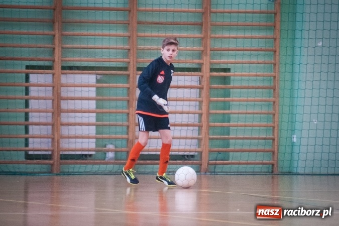 Zdjęcie w galerii na portalu naszraciborz.pl: Zimowa Liga Halowa. Unia Racibórz zdominowała Ligę Mistrzów. Naprzód Rydułtowy wygrał Ligę Europy wiadomości z regionu