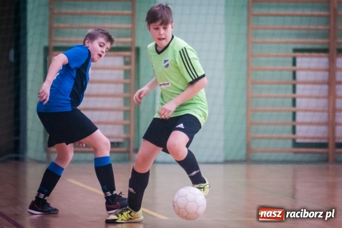 Zdjęcie w galerii na portalu naszraciborz.pl: Zimowa Liga Halowa. Unia Racibórz zdominowała Ligę Mistrzów. Naprzód Rydułtowy wygrał Ligę Europy wiadomości z regionu