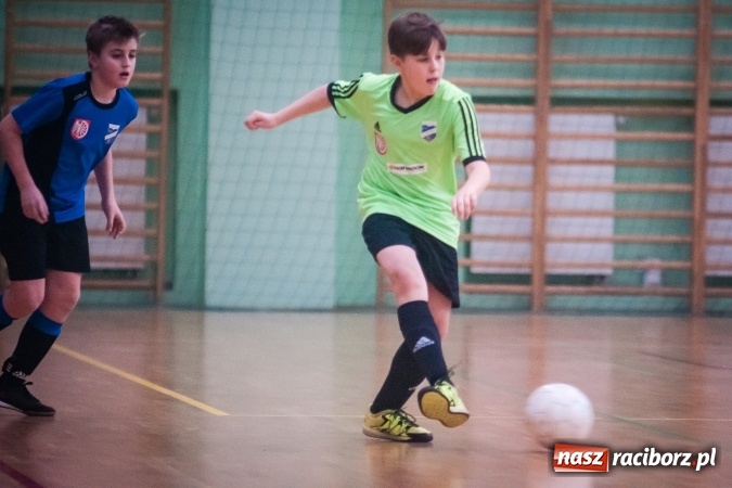 Zdjęcie w galerii na portalu naszraciborz.pl: Zimowa Liga Halowa. Unia Racibórz zdominowała Ligę Mistrzów. Naprzód Rydułtowy wygrał Ligę Europy wiadomości z regionu