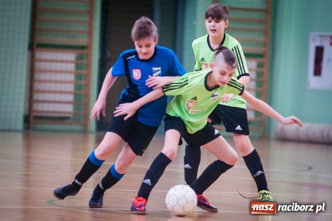 Zdjęcie w galerii na portalu naszraciborz.pl: Zimowa Liga Halowa. Unia Racibórz zdominowała Ligę Mistrzów. Naprzód Rydułtowy wygrał Ligę Europy wiadomości z regionu