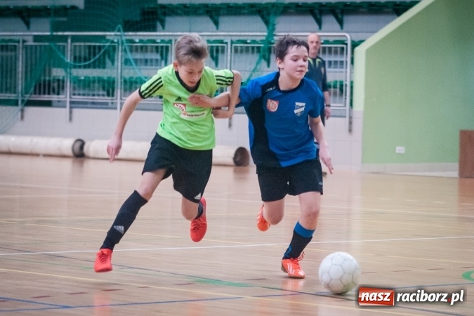 Zdjęcie w galerii na portalu naszraciborz.pl: Zimowa Liga Halowa. Unia Racibórz zdominowała Ligę Mistrzów. Naprzód Rydułtowy wygrał Ligę Europy wiadomości z regionu