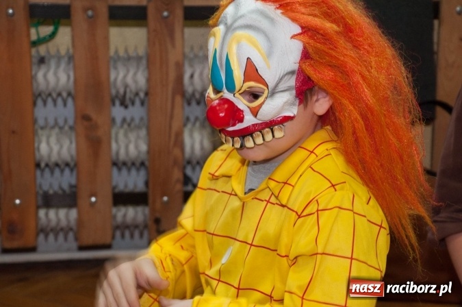 Zdjęcie w galerii na portalu naszraciborz.pl: Ach, co to był za bal! Karnawałowe harce w osiemnastce wiadomości z regionu