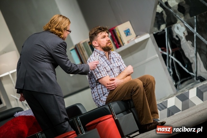 Zdjęcie w galerii na portalu naszraciborz.pl: Krakowska Bagatela z Magdą Walach wystąpiła w Raciborskim Centrum Kultury wiadomości z regionu