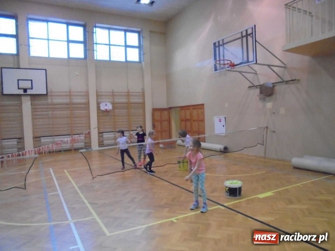 Zdjęcie w galerii na portalu naszraciborz.pl: TKKF Rafako maluchom  wiadomości z regionu