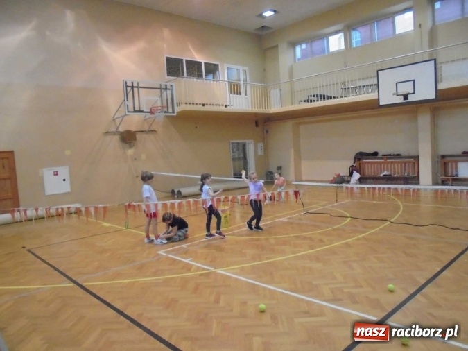 Zdjęcie w galerii na portalu naszraciborz.pl: TKKF Rafako maluchom  wiadomości z regionu