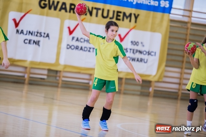 Zdjęcie w galerii na portalu naszraciborz.pl: 7. Turniej Piłki Ręcznej Dziewcząt o Puchar Starosty Raciborskiego wiadomości z regionu