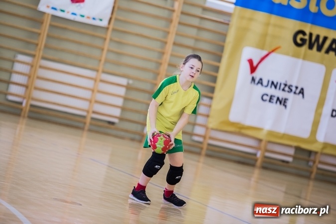Zdjęcie w galerii na portalu naszraciborz.pl: 7. Turniej Piłki Ręcznej Dziewcząt o Puchar Starosty Raciborskiego wiadomości z regionu