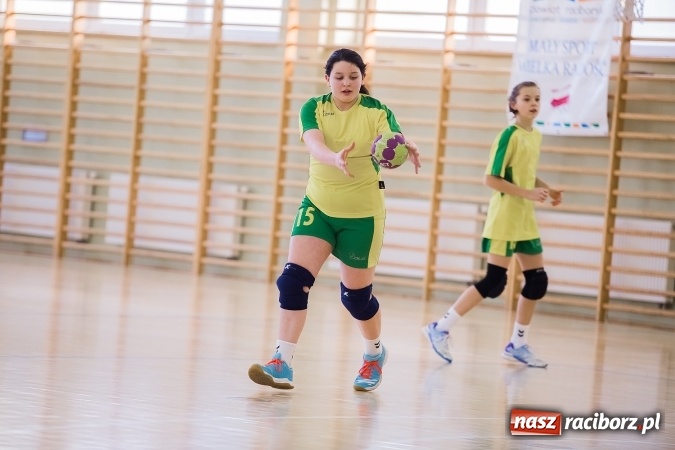 Zdjęcie w galerii na portalu naszraciborz.pl: 7. Turniej Piłki Ręcznej Dziewcząt o Puchar Starosty Raciborskiego wiadomości z regionu