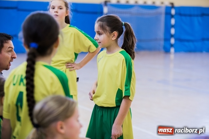 Zdjęcie w galerii na portalu naszraciborz.pl: 7. Turniej Piłki Ręcznej Dziewcząt o Puchar Starosty Raciborskiego wiadomości z regionu