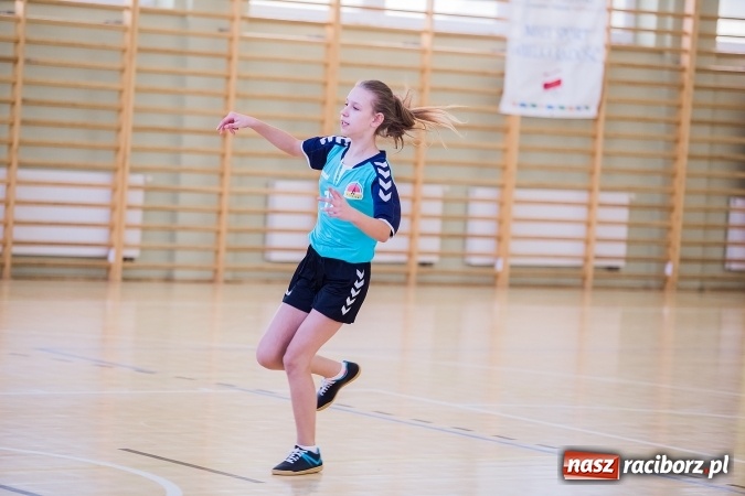 Zdjęcie w galerii na portalu naszraciborz.pl: 7. Turniej Piłki Ręcznej Dziewcząt o Puchar Starosty Raciborskiego wiadomości z regionu