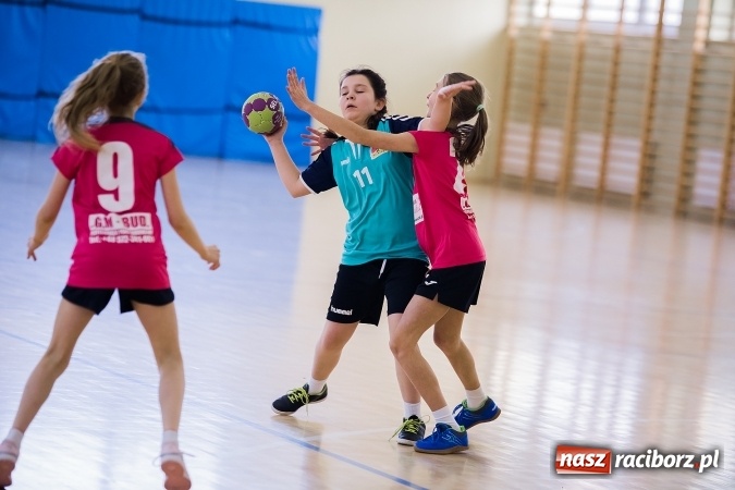 Zdjęcie w galerii na portalu naszraciborz.pl: 7. Turniej Piłki Ręcznej Dziewcząt o Puchar Starosty Raciborskiego wiadomości z regionu