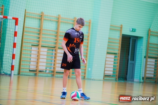 Zdjęcie w galerii na portalu naszraciborz.pl: Jastrzębski Węgiel i MOSM Tychy lepszy od młodzików AZS Rafako wiadomości z regionu