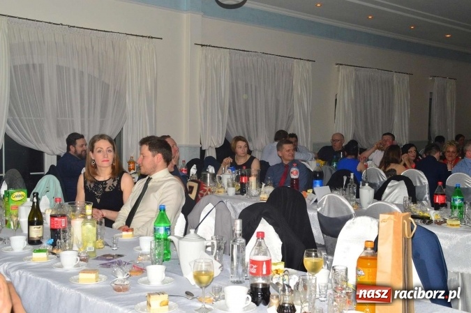 Zdjęcie w galerii na portalu naszraciborz.pl: Zabawa do białego rana, czyli z wizytą na balu charytatywnym ZSS wiadomości z regionu