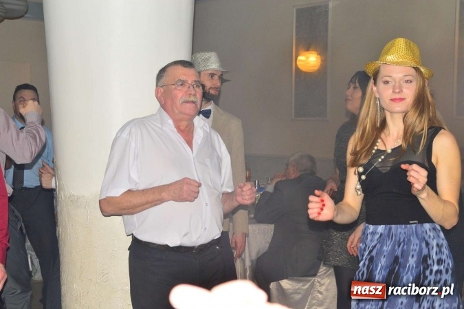 Zdjęcie w galerii na portalu naszraciborz.pl: Zabawa do białego rana, czyli z wizytą na balu charytatywnym ZSS wiadomości z regionu