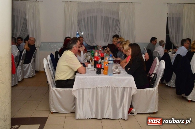 Zdjęcie w galerii na portalu naszraciborz.pl: Zabawa do białego rana, czyli z wizytą na balu charytatywnym ZSS wiadomości z regionu