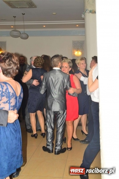 Zdjęcie w galerii na portalu naszraciborz.pl: Zabawa do białego rana, czyli z wizytą na balu charytatywnym ZSS wiadomości z regionu
