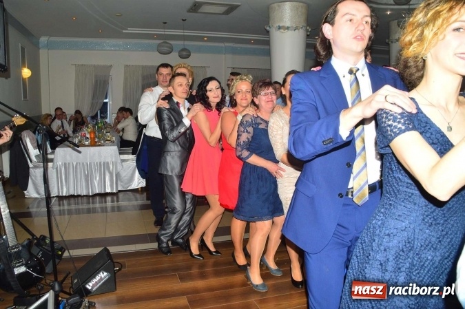 Zdjęcie w galerii na portalu naszraciborz.pl: Zabawa do białego rana, czyli z wizytą na balu charytatywnym ZSS wiadomości z regionu