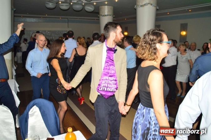 Zdjęcie w galerii na portalu naszraciborz.pl: Zabawa do białego rana, czyli z wizytą na balu charytatywnym ZSS wiadomości z regionu