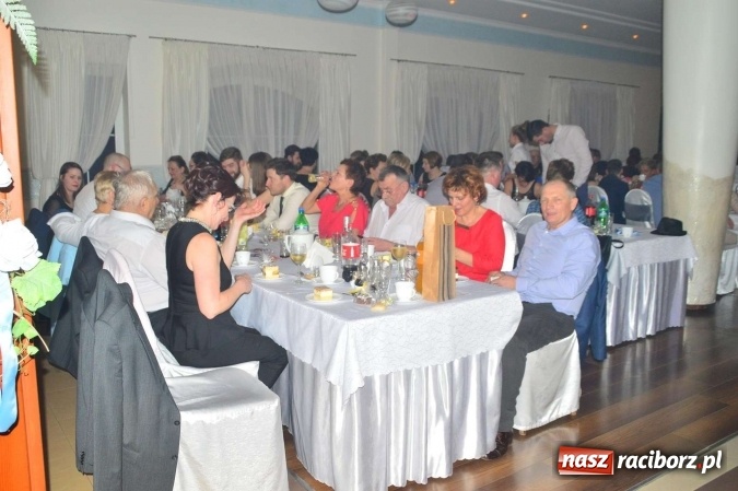 Zdjęcie w galerii na portalu naszraciborz.pl: Zabawa do białego rana, czyli z wizytą na balu charytatywnym ZSS wiadomości z regionu