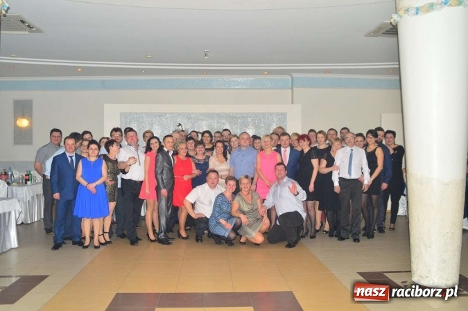 Zdjęcie w galerii na portalu naszraciborz.pl: Zabawa do białego rana, czyli z wizytą na balu charytatywnym ZSS wiadomości z regionu