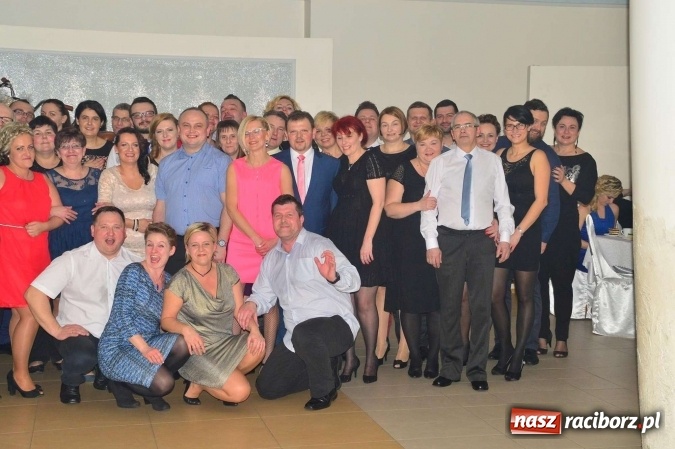 Zdjęcie w galerii na portalu naszraciborz.pl: Zabawa do białego rana, czyli z wizytą na balu charytatywnym ZSS wiadomości z regionu