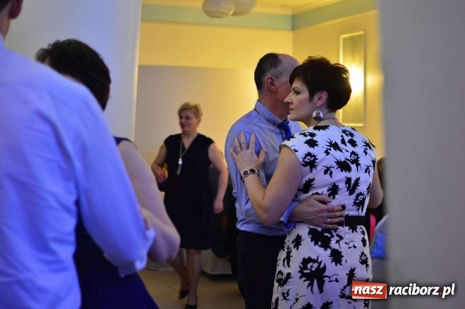 Zdjęcie w galerii na portalu naszraciborz.pl: Zabawa do białego rana, czyli z wizytą na balu charytatywnym ZSS wiadomości z regionu