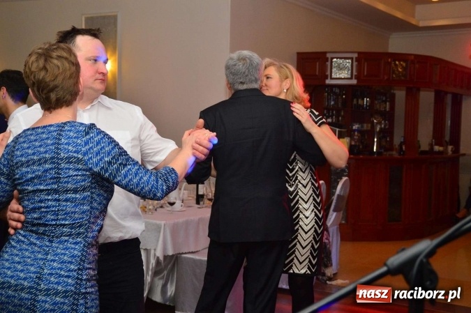 Zdjęcie w galerii na portalu naszraciborz.pl: Zabawa do białego rana, czyli z wizytą na balu charytatywnym ZSS wiadomości z regionu