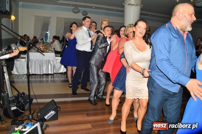 Zdjęcie w galerii na portalu naszraciborz.pl: Zabawa do białego rana, czyli z wizytą na balu charytatywnym ZSS wiadomości z regionu