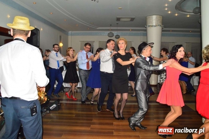 Zdjęcie w galerii na portalu naszraciborz.pl: Zabawa do białego rana, czyli z wizytą na balu charytatywnym ZSS wiadomości z regionu