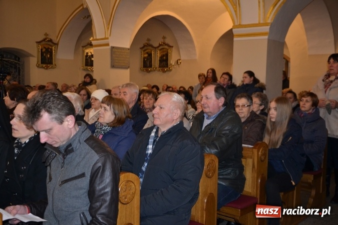 Zdjęcie w galerii na portalu naszraciborz.pl: Muzyka nie zna granic - polskie i czeskie chóry wystąpiły w Krzyżanowicach wiadomości z regionu