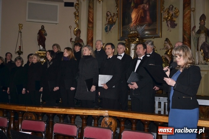 Zdjęcie w galerii na portalu naszraciborz.pl: Muzyka nie zna granic - polskie i czeskie chóry wystąpiły w Krzyżanowicach wiadomości z regionu