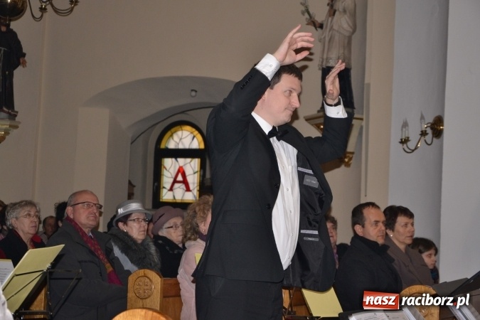 Zdjęcie w galerii na portalu naszraciborz.pl: Muzyka nie zna granic - polskie i czeskie chóry wystąpiły w Krzyżanowicach wiadomości z regionu