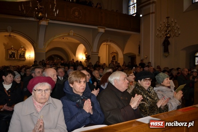 Zdjęcie w galerii na portalu naszraciborz.pl: Muzyka nie zna granic - polskie i czeskie chóry wystąpiły w Krzyżanowicach wiadomości z regionu