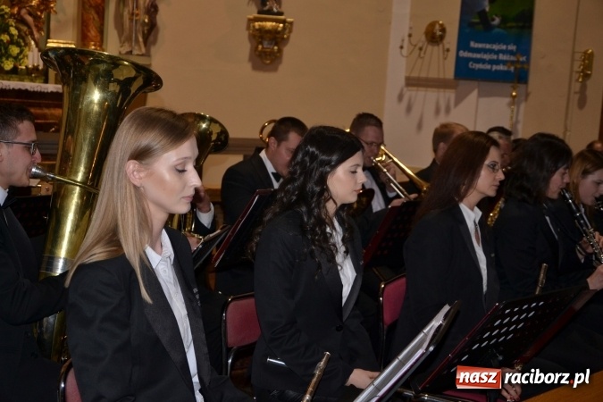 Zdjęcie w galerii na portalu naszraciborz.pl: Muzyka nie zna granic - polskie i czeskie chóry wystąpiły w Krzyżanowicach wiadomości z regionu