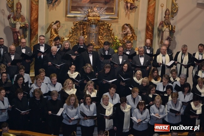 Zdjęcie w galerii na portalu naszraciborz.pl: Muzyka nie zna granic - polskie i czeskie chóry wystąpiły w Krzyżanowicach wiadomości z regionu