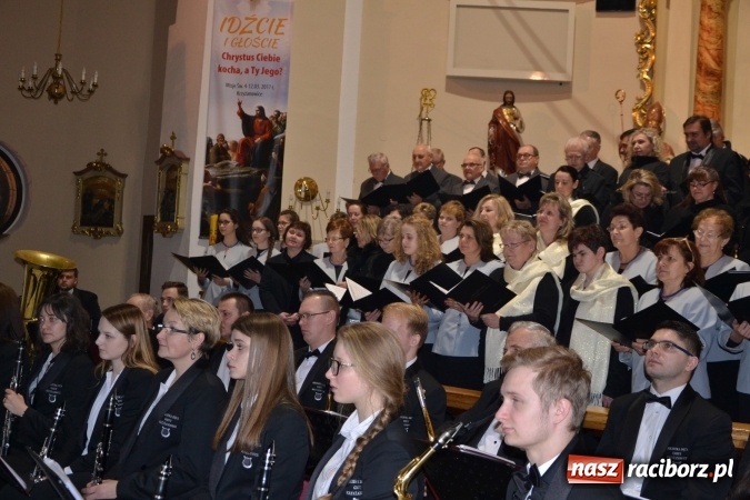 Zdjęcie w galerii na portalu naszraciborz.pl: Muzyka nie zna granic - polskie i czeskie chóry wystąpiły w Krzyżanowicach wiadomości z regionu